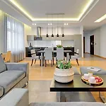 아파트 Premium By Welcome *