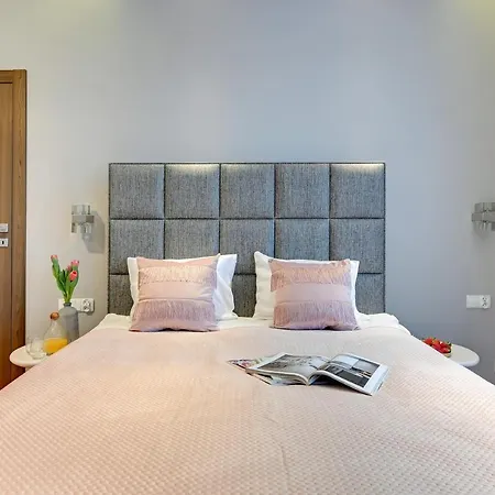 Premium By Welcome Apartment